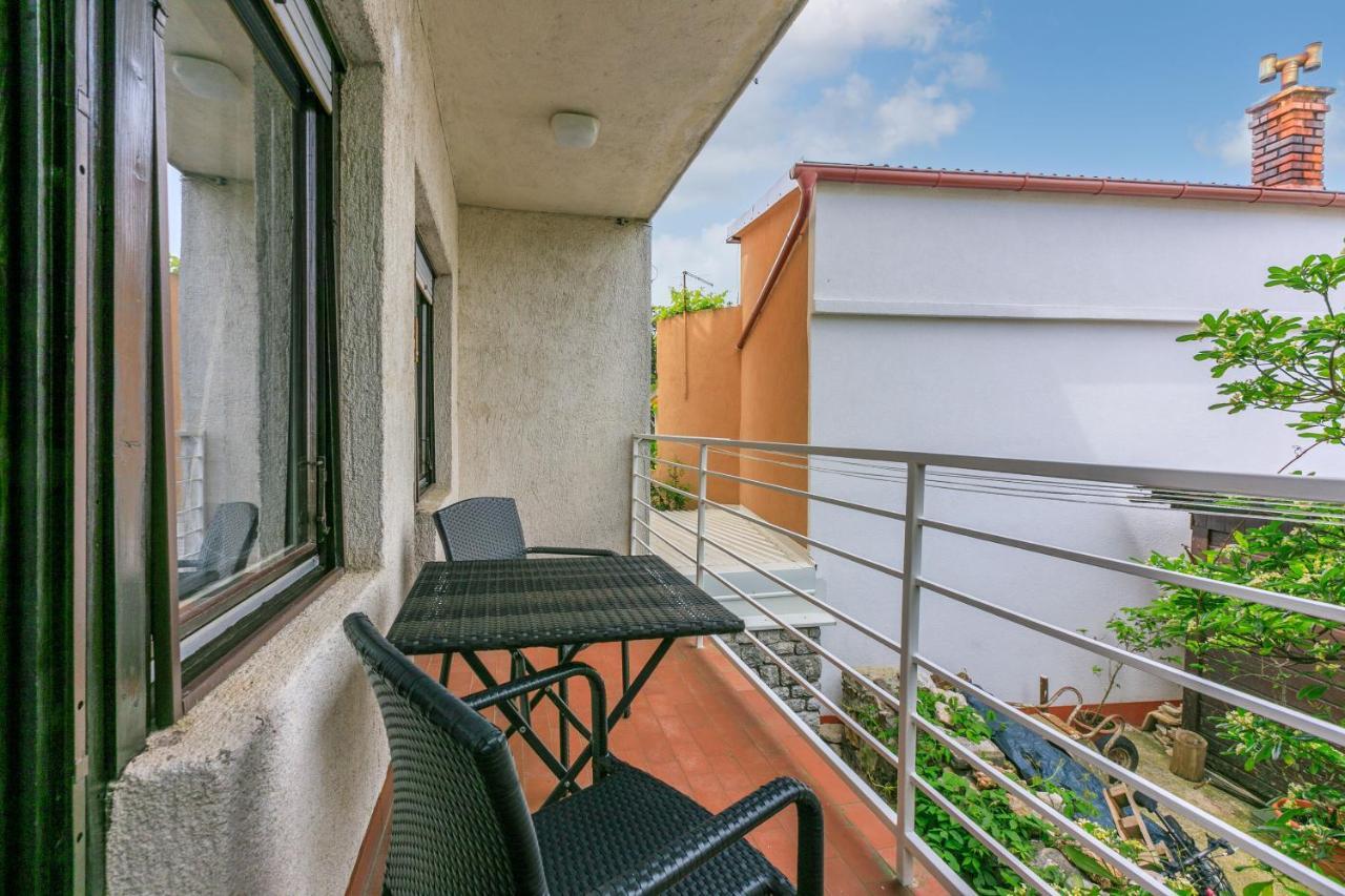 Apartments Zec Selce Exterior photo